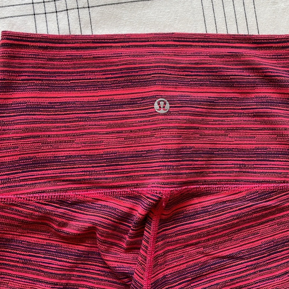 Lululemon Athletica - Picture 4 of 5